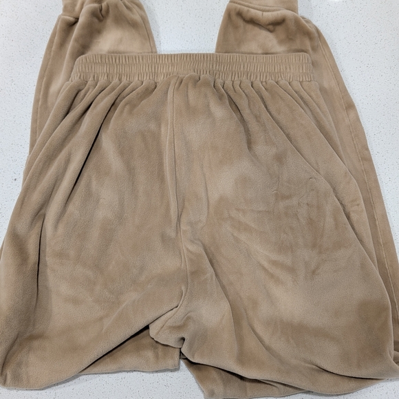 SKIMS Tan Intimates Set - Picture 2 of 5